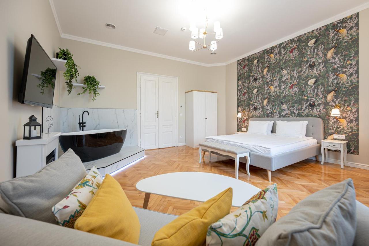 Central Park Rooms Oradea Exterior foto